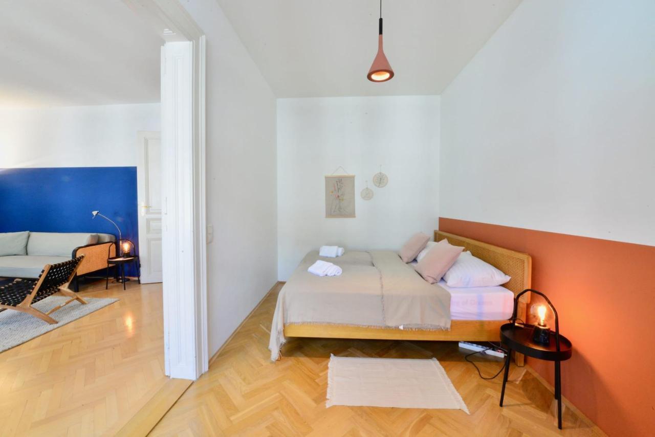 Beautiful Flat Next To Karlskirche Wien Exterior foto