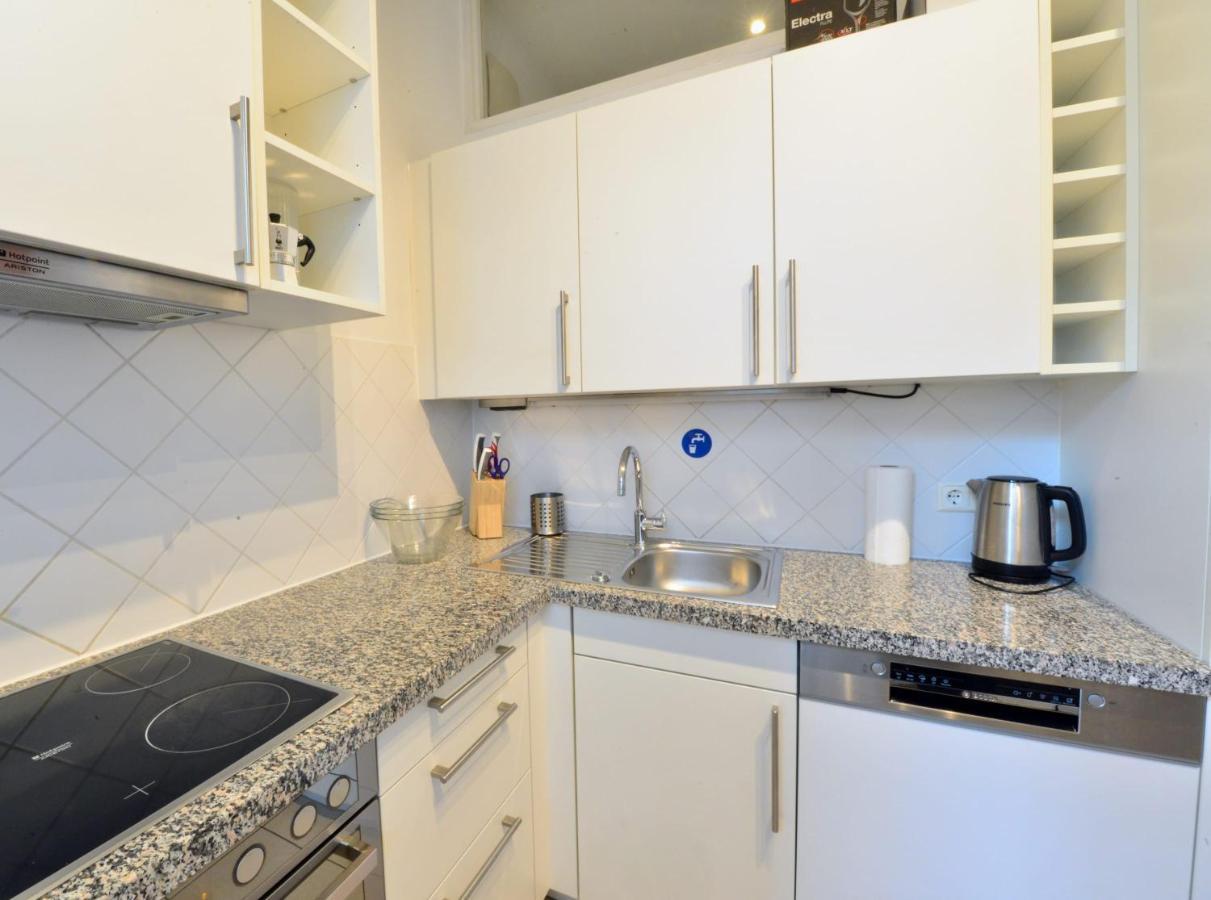 Beautiful Flat Next To Karlskirche Wien Exterior foto